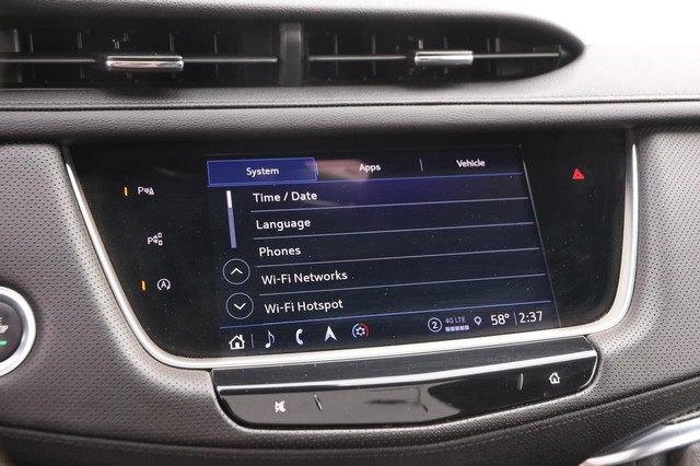 Cadillac XT5 Vehicle Image 18