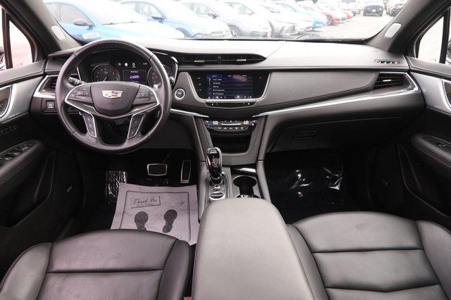 Cadillac XT5 Vehicle Image 23