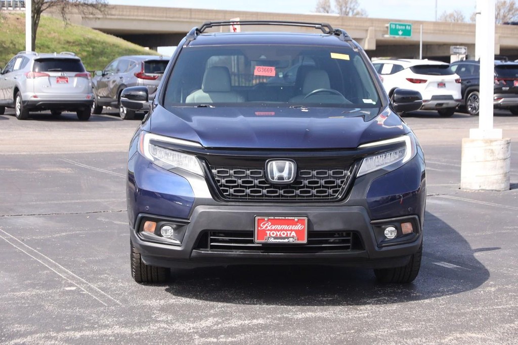Honda Passport Vehicle Full-screen Gallery Image 4