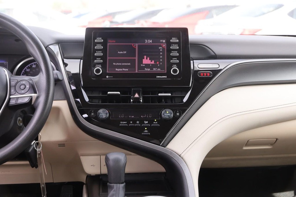 Toyota Camry Vehicle Full-screen Gallery Image 23