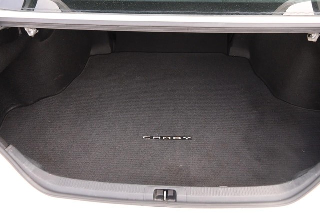 Toyota Camry Vehicle Image 07