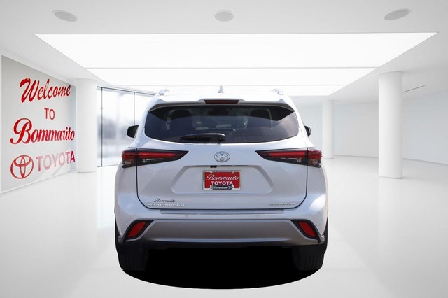 Toyota Highlander Vehicle Image 06
