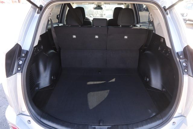 Toyota RAV4 Vehicle Image 07