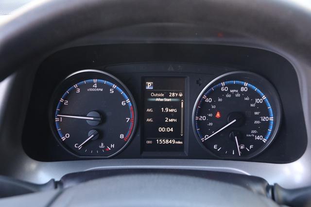 Toyota RAV4 Vehicle Image 13