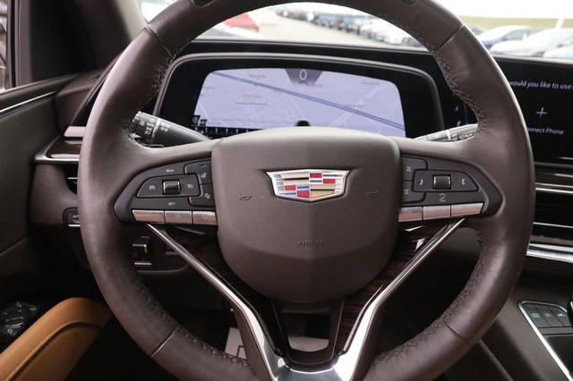 Cadillac Escalade Vehicle Image 14