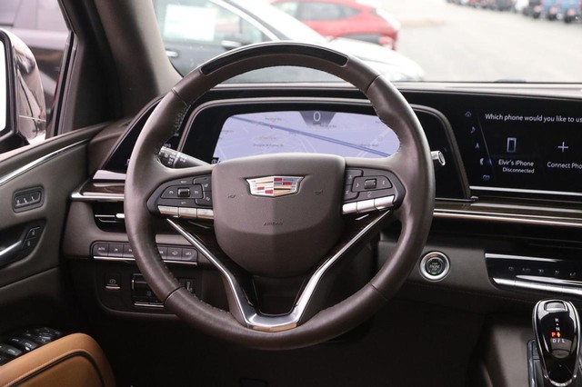 Cadillac Escalade Vehicle Image 28