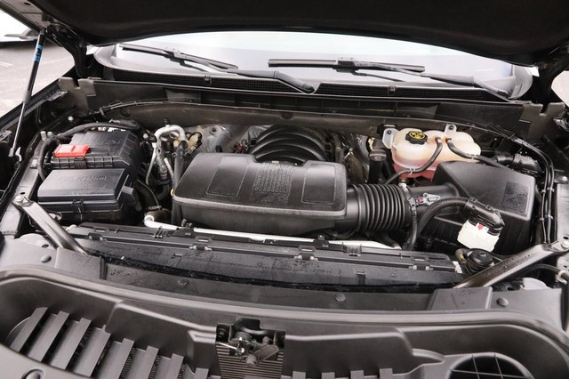 Cadillac Escalade Vehicle Image 32