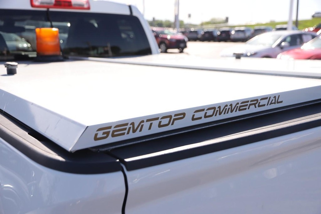 Chevrolet Colorado Vehicle Full-screen Gallery Image 7
