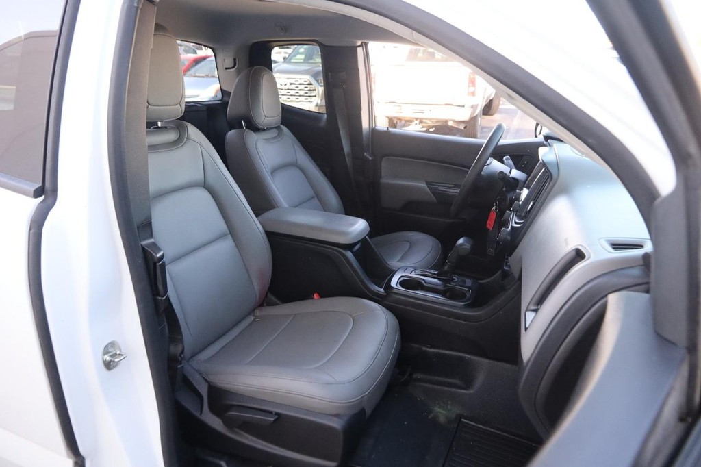 Chevrolet Colorado Vehicle Full-screen Gallery Image 20