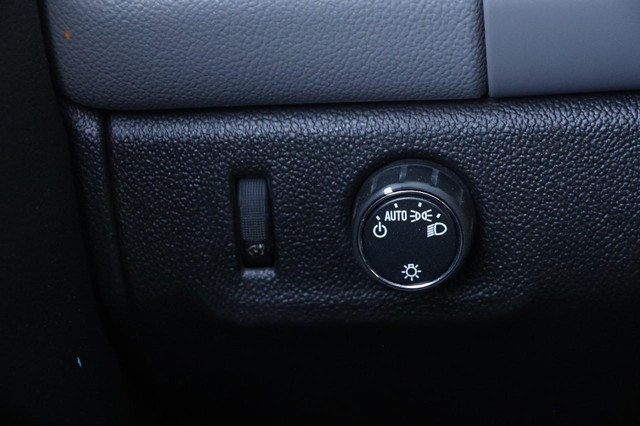 Chevrolet Colorado Vehicle Image 19