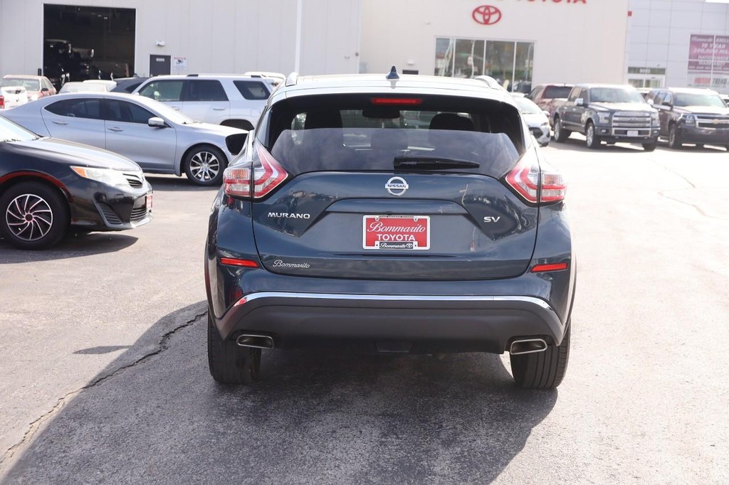 Nissan Murano Vehicle Full-screen Gallery Image 6