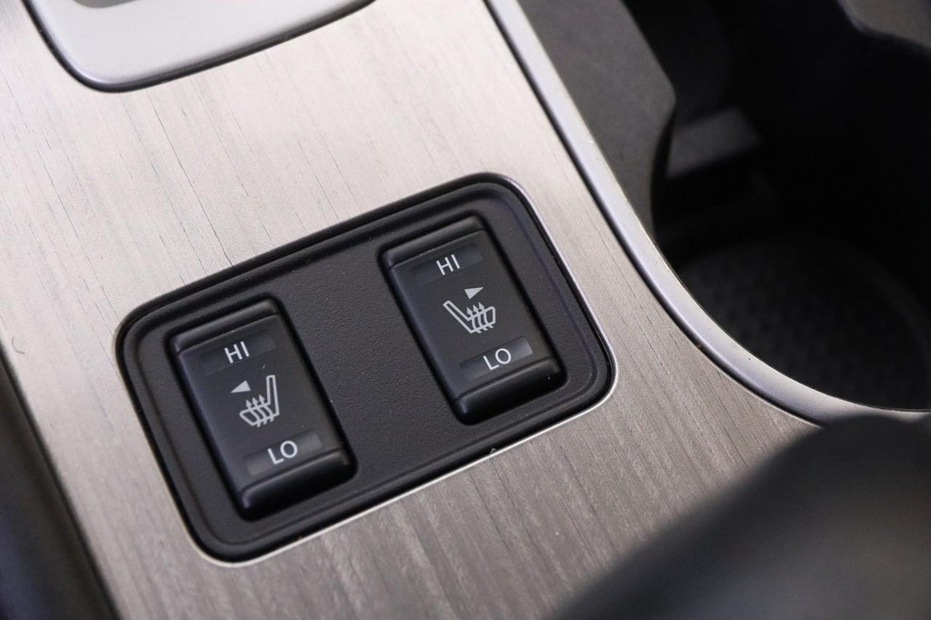 Nissan Murano Vehicle Full-screen Gallery Image 19