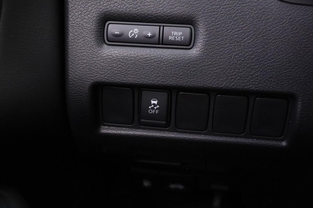 Nissan Murano Vehicle Image 20