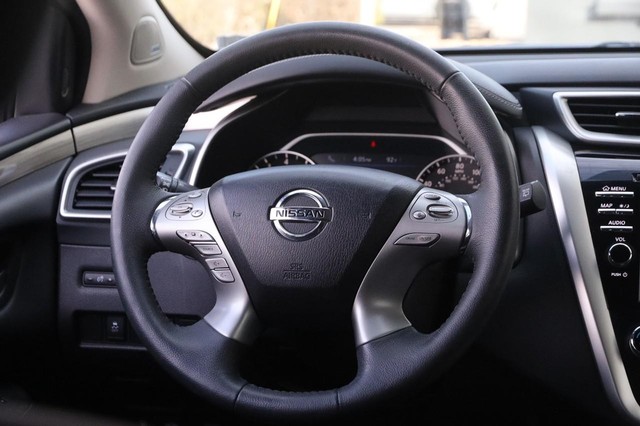 Nissan Murano Vehicle Image 23