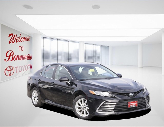 Toyota Camry Vehicle Image 02