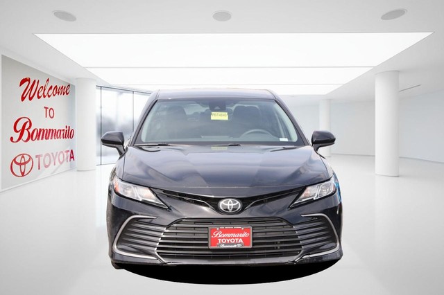 Toyota Camry Vehicle Image 04