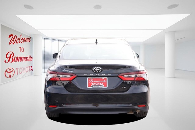 Toyota Camry Vehicle Image 06