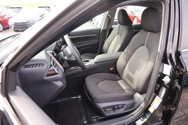 Toyota Camry Vehicle Image 08