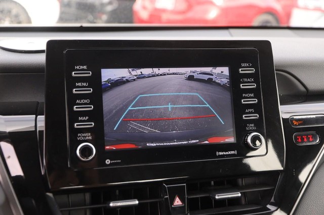 Toyota Camry Vehicle Image 16