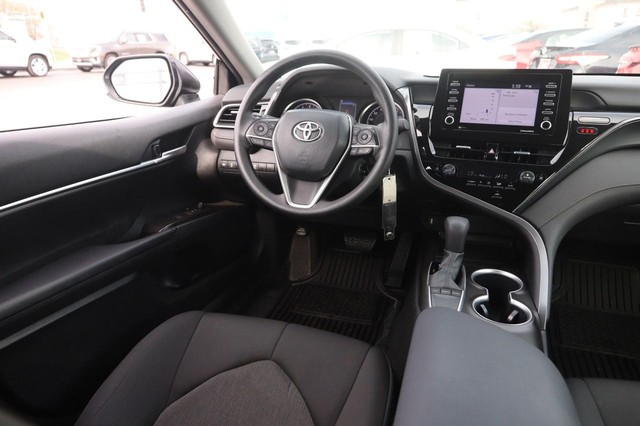 Toyota Camry Vehicle Image 21