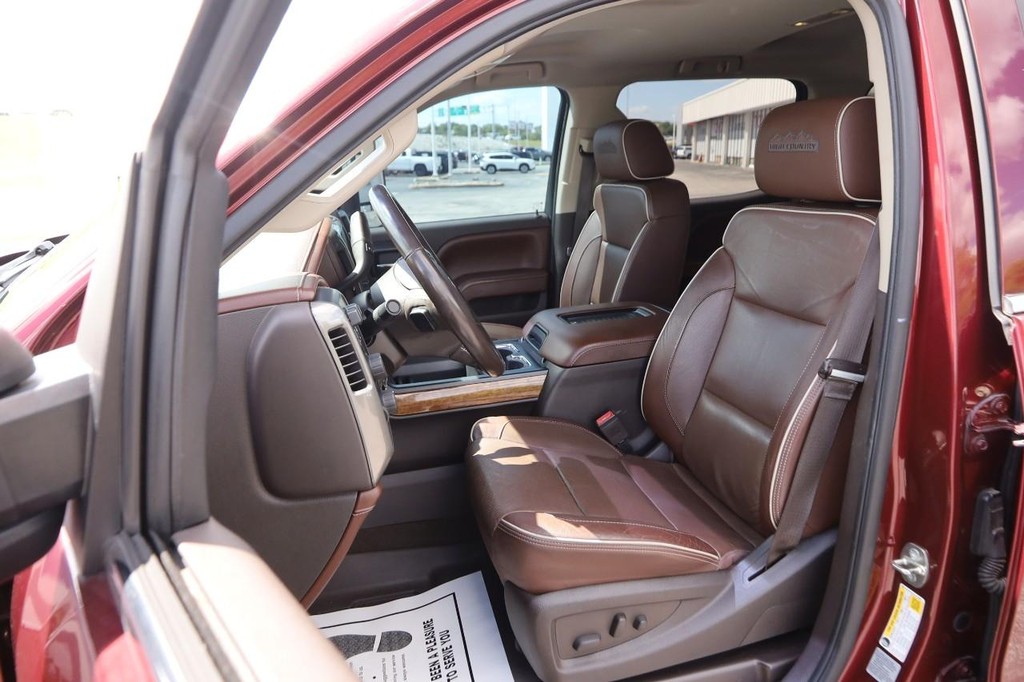 Chevrolet Silverado 2500HD Vehicle Full-screen Gallery Image 8
