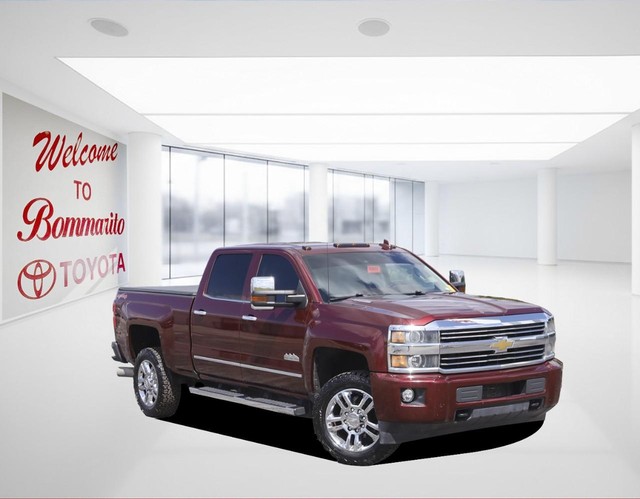Chevrolet Silverado 2500HD Vehicle Image 02