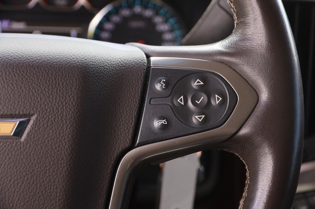 Chevrolet Silverado 2500HD Vehicle Image 12