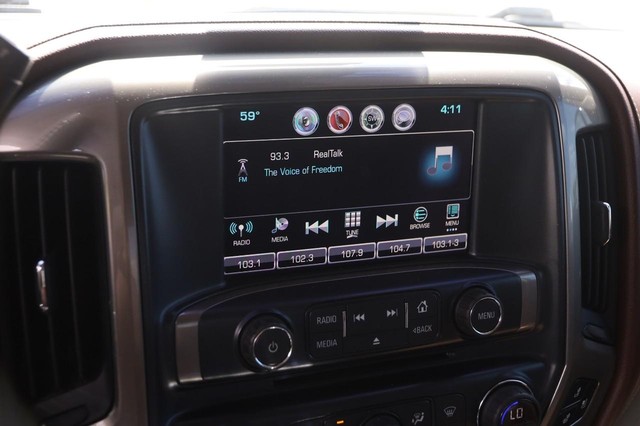 Chevrolet Silverado 2500HD Vehicle Image 16