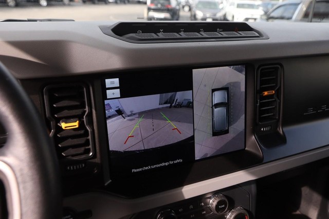 Ford Bronco Vehicle Image 17