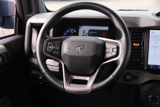 Ford Bronco Vehicle Image 25