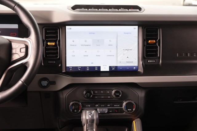 Ford Bronco Vehicle Image 26