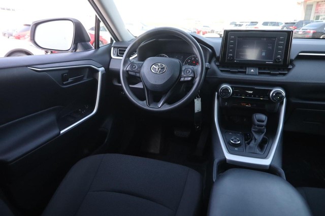 Toyota RAV4 Vehicle Image 20