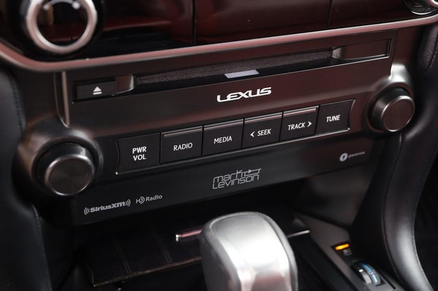 Lexus GX Vehicle Image 20