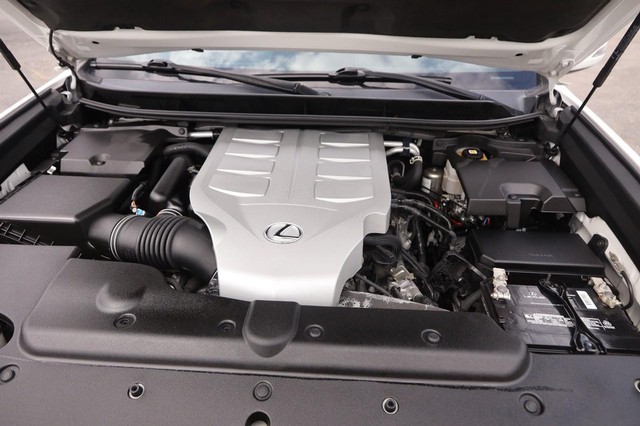 Lexus GX Vehicle Image 31