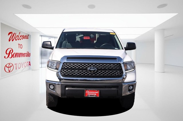 Toyota Tundra 4WD Vehicle Image 04