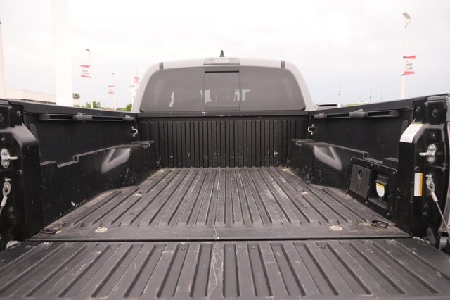 Toyota Tacoma 4WD Vehicle Image 07