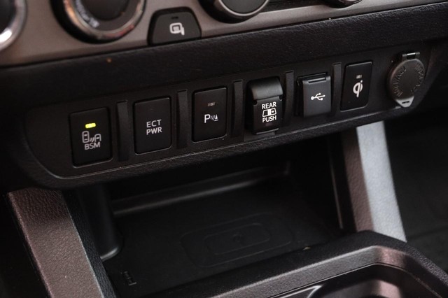 Toyota Tacoma 4WD Vehicle Image 20