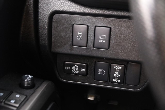 Toyota Tacoma 4WD Vehicle Image 21