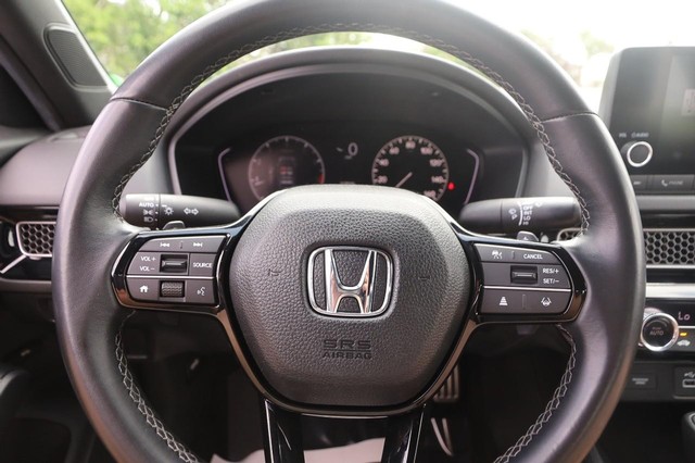 Honda Civic Sedan Vehicle Image 10