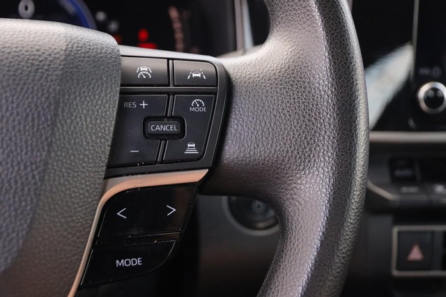Toyota Camry Vehicle Image 12