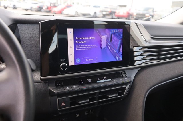 Toyota Camry Vehicle Image 15