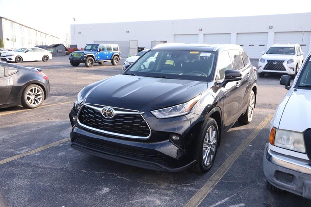 Toyota Highlander Vehicle Image 04