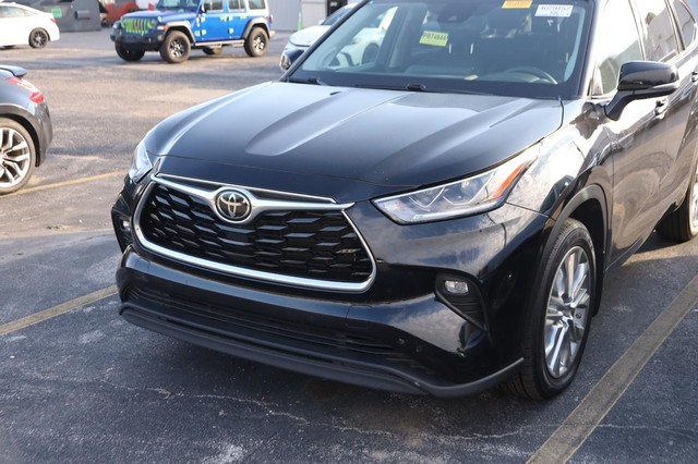 Toyota Highlander Vehicle Image 05