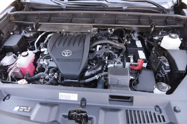 Toyota Highlander Vehicle Image 31