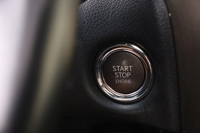 Lexus GX Vehicle Image 16