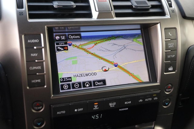 Lexus GX Vehicle Image 19