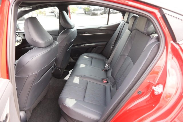 Toyota Camry Vehicle Image 10