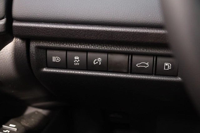 Toyota Camry Vehicle Image 20