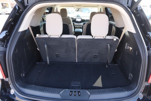 Ford Explorer Vehicle Image 07