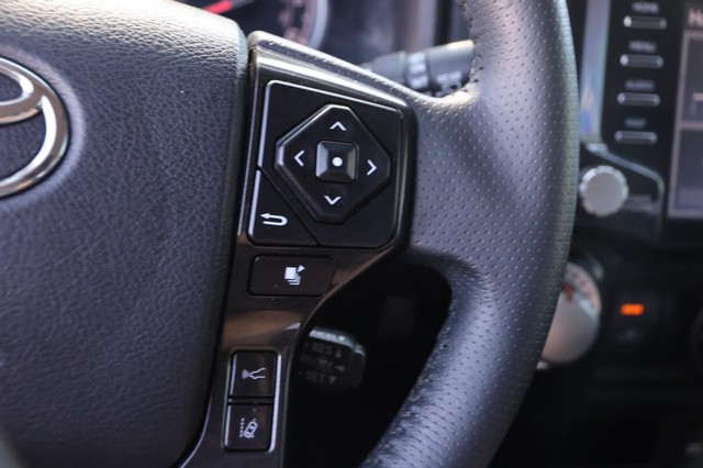 Toyota 4Runner Vehicle Image 12